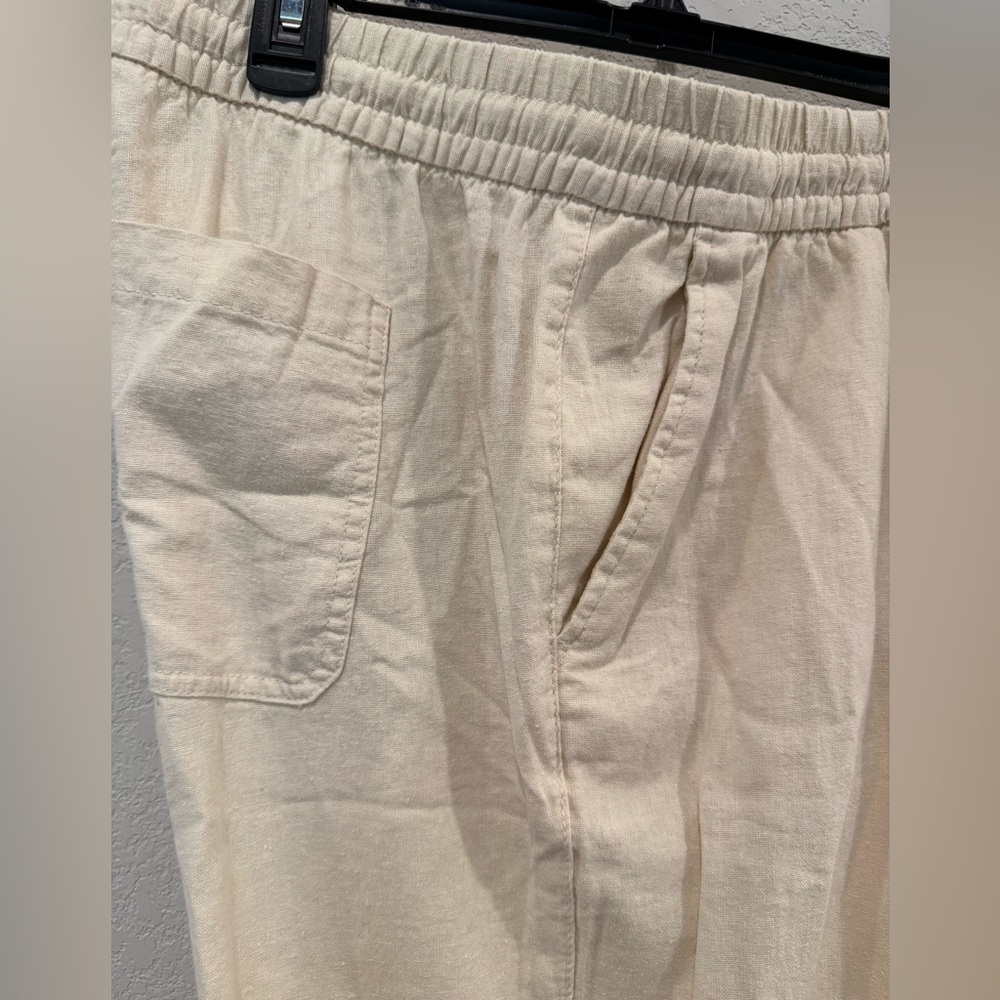 Old Navy Women’s Linen Blend Drawstring Tapered Pants With Cuffs - Picture 6 of 8